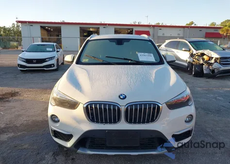 2018 BMW X1 xDrive28I из США, поврежденный, VIN WBXHT3C3XJ5L30737